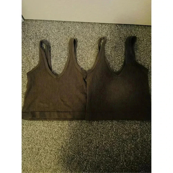 Out from under Urban Outfitters grey crop top size small! - Picture 1 of 4
